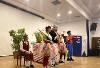 baskan cercioglu incirliovada cocuklari tiyatro ile bulusturdu