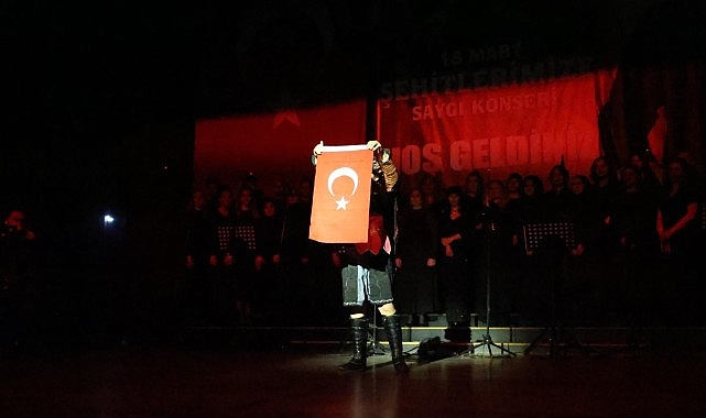 baskan cercioglu vatandaslari 18 mart sehitlerimize saygi konseri ile bulusturdu