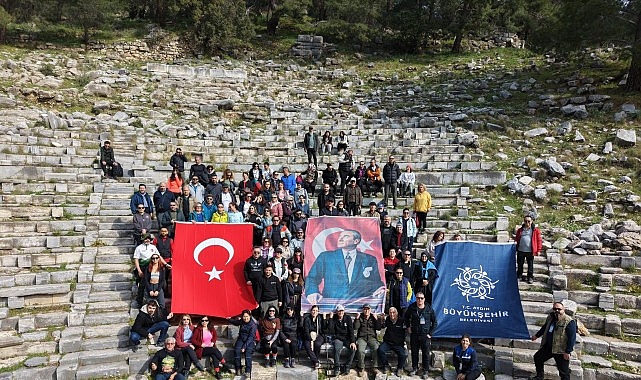 baskan cercioglu vatandaslari priene antik kentinde essiz trekking etkinligi ile bulusturdu