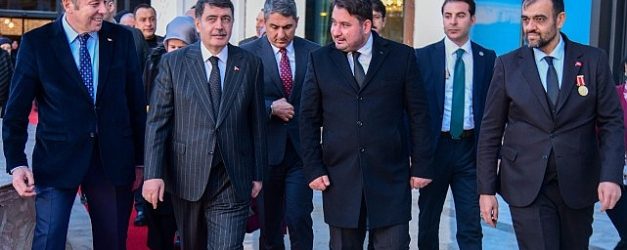 baskan cirpanoglu sehit aileleri ve gazilerle iftar yapti