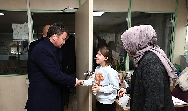 baskan erkan aydin personeliyle tek tek bayramlasti