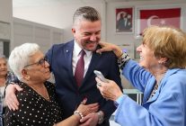 baskan gorkem dumandan huzurevine bayram ziyareti