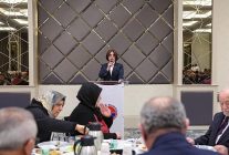 baskan koymen sehit ve gazi aileleriyle iftar sofrasinda bulustu