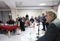 baskan mesut ozarslan ve esi filiz ozarslan konukevi sakinleriyle iftar sofrasinda bulustu