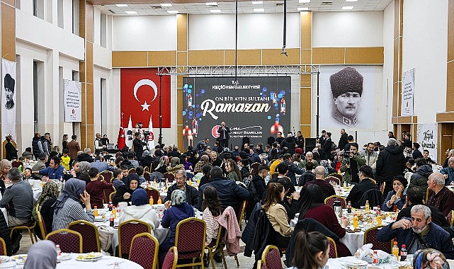 baskan ozarslan iftar sofrasinda berberlerle bulustu