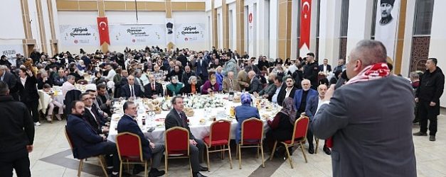 baskan ozarslan iftarda sivaslilarla bulustu