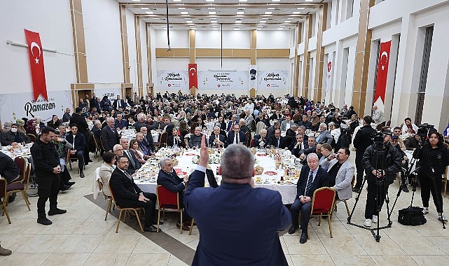 baskan ozarslan tunceli malatya erzincan ve elaziglilarla iftar sofrasinda bulustu