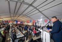 baskan tugay arife gununde urlalilarla oruc acti