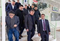 baskan tugay bayram namazinda bucalilarla bulustu