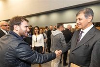 baskan tugay buyuksehir belediyesi personeliyle bayramlasti