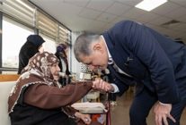 baskan tugay huzurevi sakinleriyle bayramlasti