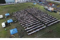 bayindirda kadir gecesi bereketi sehir stadyumunda dev gonul sofrasi kuruldu