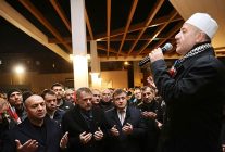 bayrampasada kardeslik yuruyusu