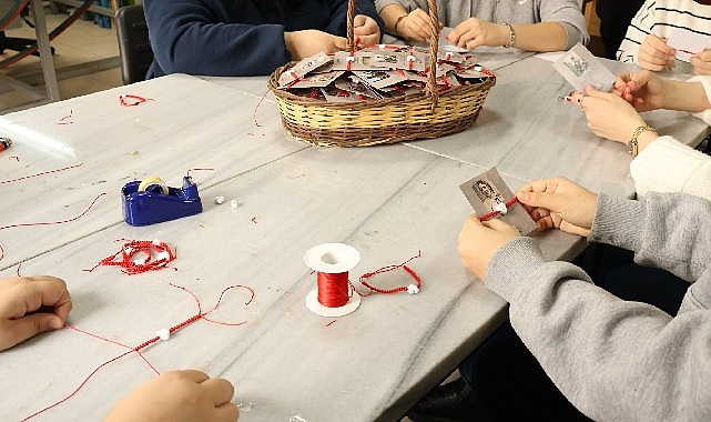 beyaz kalplerden 8 marta ozel anlamli hediye