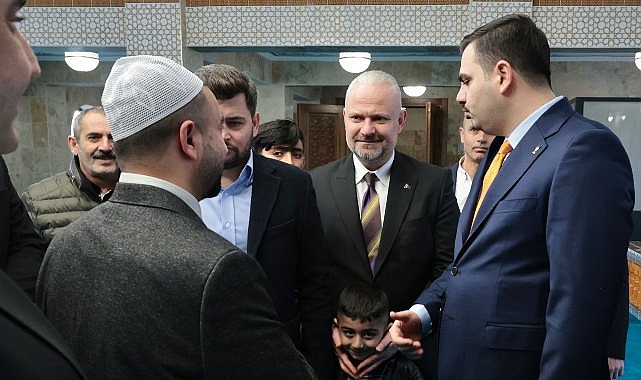 binlerce menemenli tek yurek oldu