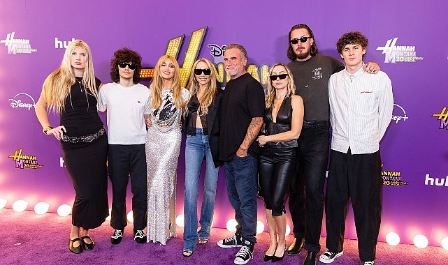 Bir Nesli Tanımlayan İkonik Karakter Hannah Montana Geri Döndü 1 bir nesli tanimlayan ikonik karakter hannah montana geri dondu