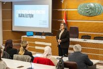 bornovada muhtarlar icin dijital donusum egitimi