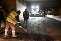 bornovada yagmur bitti asfalt serimi basladi