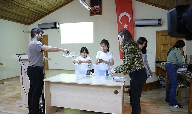 buyuksehir belediyesi cocuklara suyun onemini anlatiyor