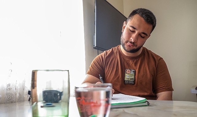 buyuksehir belediyesinin universite ogrencilerine can suyu destegi suruyor