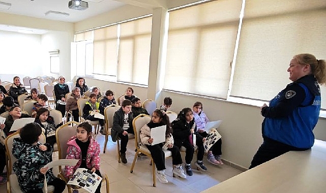 buyuksehir zabitasi ogrencilere meslegi tanitti