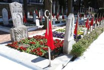 buyuksehirden sehitliklerde titiz calisma