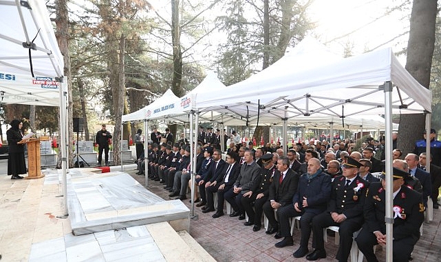 canakkale zaferinin 111 yilinda sehitlerimiz torenle anildi