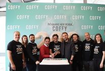 coffy 200uncu magazasini ankara yuksek hizli tren garinda acti