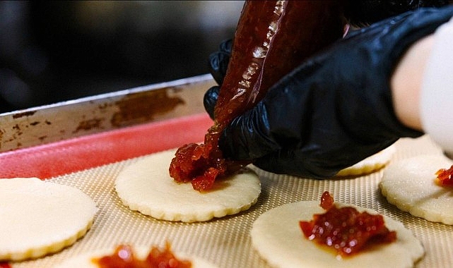 dalinda curuyen degil sofraya ulasan bereket balcova belediyesinden turkiyeye ornek bir dayanisma hikayesi