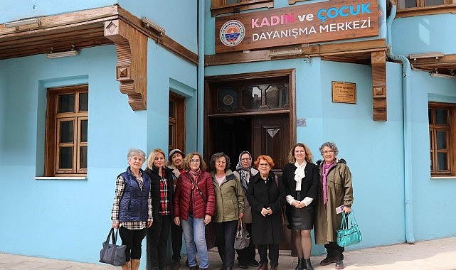 dayanisma merkezinde kadin haklari konusuldu