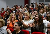 dayanismanin turkusu bornovada yukseldi