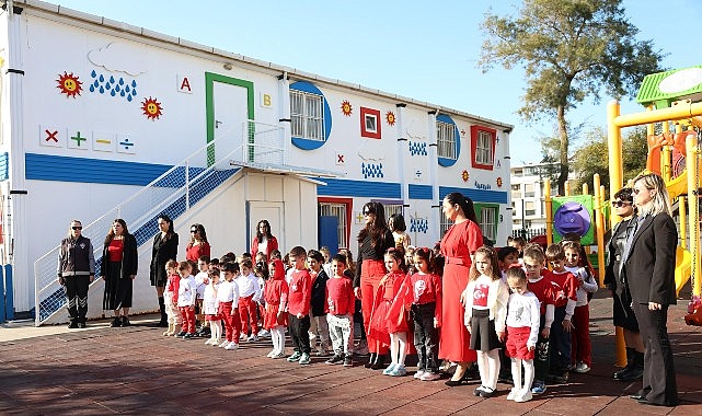 didim belediyesi deniz yildizlari kresi ogrencilerinden 12 marta anlamli etkinlik