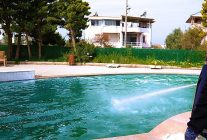 didim belediyesi sinekle mucadeleyi yil boyunca surduruyor