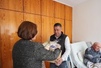 didimde 18 martta sehitlikler ve sehit ailelerine anlamli ziyaret