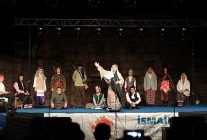 dunya tiyatro gunu coskusu kultur ve sanatin baskenti seferihisarda uc gun boyuca hayat bulacak