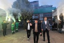 emekte gonuller ayni iftar sofrasinda bulustu