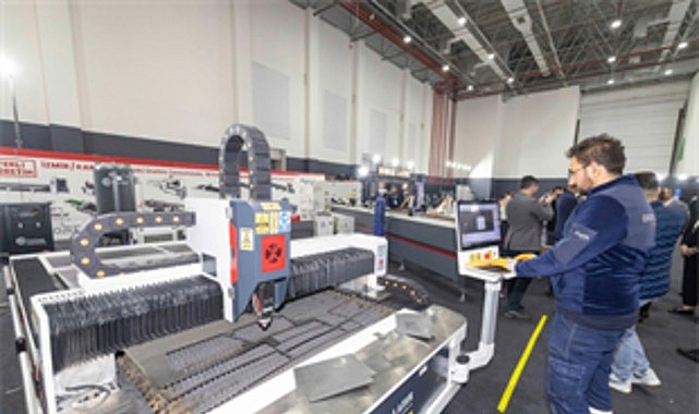 fuar izmir uc fuara birden ev sahipligi yapti