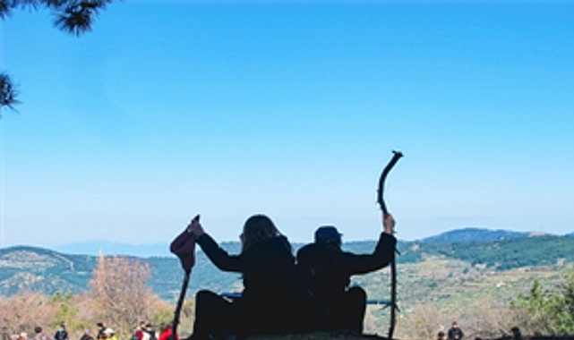 gencler bahari efes mimas yolunda dogayla karsiladi