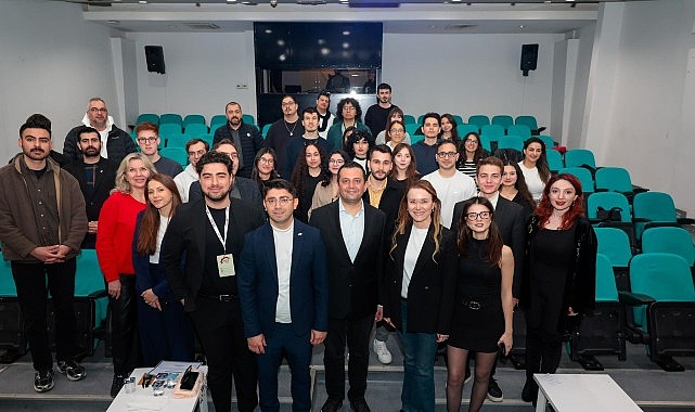 gencler hibrit kariyer zirvesi icin konakta bir araya geldi