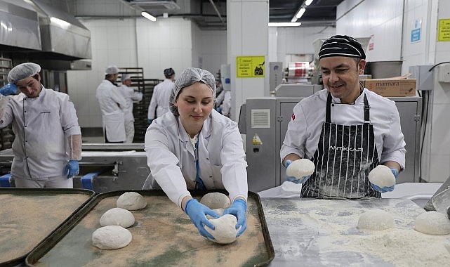 genclerden iftar sofralarina sicak dokunus