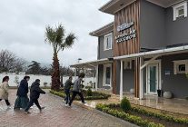 golcuk sayginlar kapilarini araladi