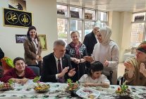 golcukte cicekler engelleri asti