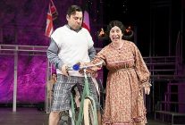 gozlerimi kaparim vazifemi yaparim bursa seyircisiyle bulustu