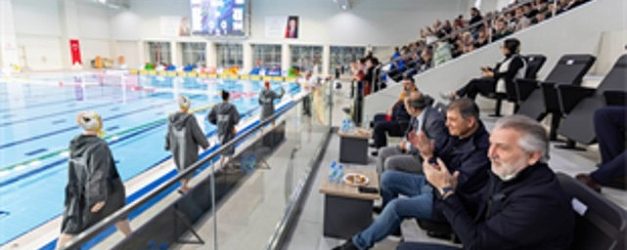 goztepenin avrupa zaferine baskan tugay da eslik etti