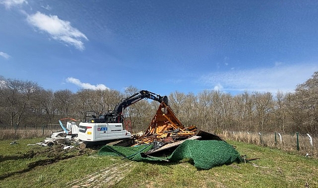 iski terkos havzasindaki kacak yapilari kaldirdi