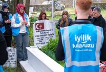 iyilik kilavuzunda onlar bas taci oldu