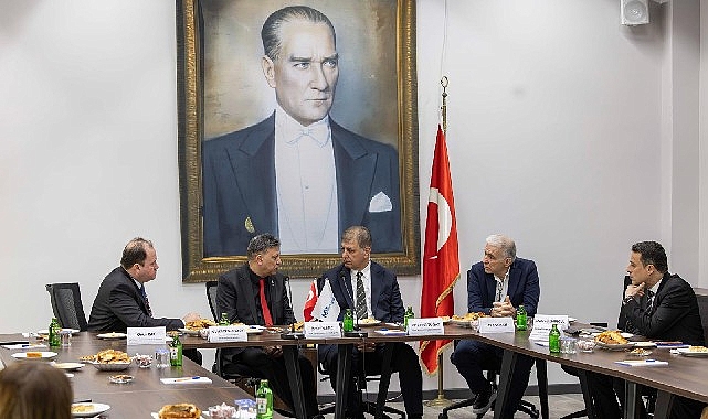 izmirde geri donusum atagi evlerden sanayiye yayiliyor