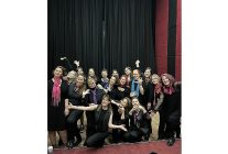 izmirde kadinlarin sesi yukseliyor sisters music chain 8 martta istinye art pervasiz sahnede