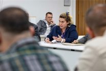 izmirde romanlar icin ortak akil bulusmasi