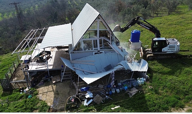iznik belediyesi tarim arazilerindeki kacak yapilara karsi harekete gecti